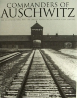 Bertrand.pt - Commanders Of Auschwitz