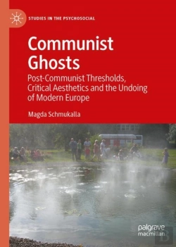 Bertrand.pt - Communist Ghosts