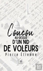 Coucou Au-Dessus D'Un Nid De Voleurs