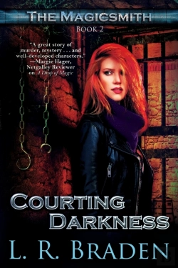 Bertrand.pt - Courting Darkness