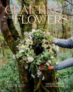Bertrand.pt - Crafting With Flowers