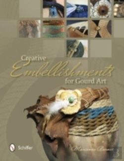 Bertrand.pt - Creative Embellishments For Gourd Art