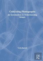 Criticizing Photographs