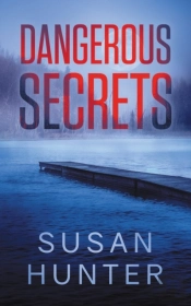 Dangerous Secrets: Leah Nash Mysteries B
