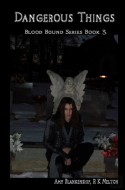Bertrand.pt - Dangerous Things (Blood Bound Book 3)
