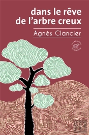 Dans Le Rêve De L'Arbre Creux