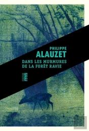 Dans Les Murmures De La Forêt Ravie