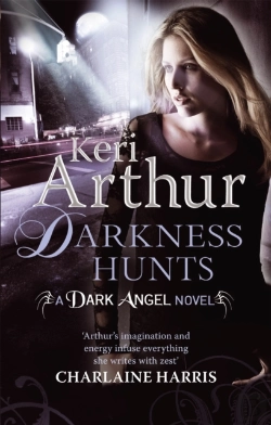 Bertrand.pt - Darkness Hunts