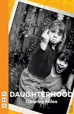 Bertrand.pt - Daughterhood
