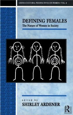 Bertrand.pt - Defining Females