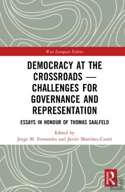 Bertrand.pt - Democracy At The Crossroads Â€“ Challenges For Governance And Representation: Essays In Honour Of Thomas Saalfeld For Governance And Representation