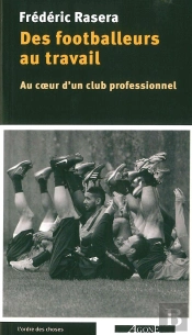 Des Footballeurs Au Travail