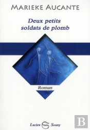 Deux Petits Soldats De Plomb