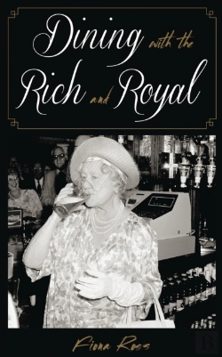 Bertrand.pt - Dining With The Rich And Royal