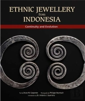 Ethnic Jewellery From Indonesia /Anglais