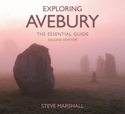 Bertrand.pt - Exploring Avebury