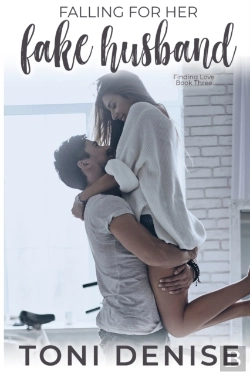 Bertrand.pt - Falling For Her Fake Husband