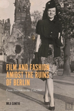Bertrand.pt - Film And Fashion Amidst The Ruins Of Berlin