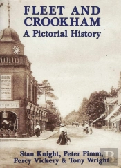 Fleet And Crookham: A Pictorial History