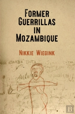 Bertrand.pt - Former Guerrillas In Mozambique