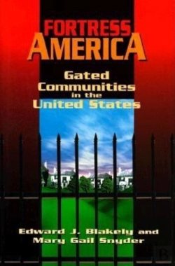 Bertrand.pt - Fortress America