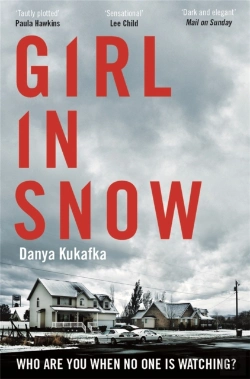 Bertrand.pt - Girl In Snow