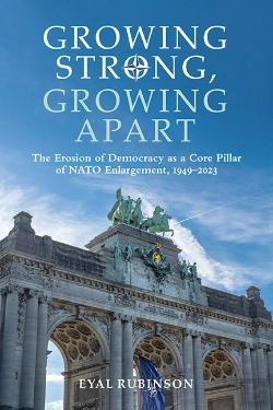 Bertrand.pt - Growing Strong, Growing Apart