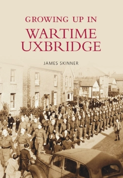 Bertrand.pt - Growing Up In Wartime Uxbridge