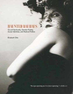 Bertrand.pt - Haunted Bauhaus