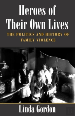 Bertrand.pt - Heroes Of Their Own Lives