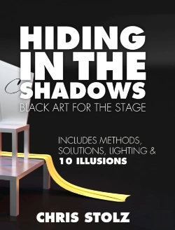 Bertrand.pt - Hiding In The Shadows (Hard Cover)