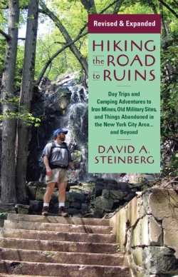 Bertrand.pt - Hiking The Road To Ruins