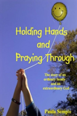 Bertrand.pt - Holding Hands And Praying Through