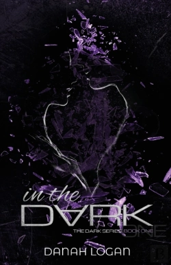 Bertrand.pt - In The Dark: A Thrilling Romantic Suspen