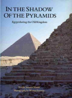 Bertrand.pt - In The Shadow Of The Pyramids