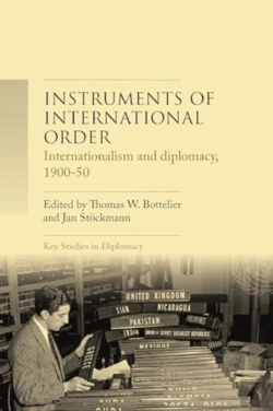 Bertrand.pt - Instruments Of International Order