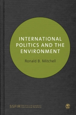 Bertrand.pt - International Politics And The Environment