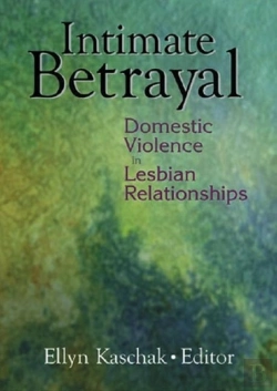 Bertrand.pt - Intimate Betrayal