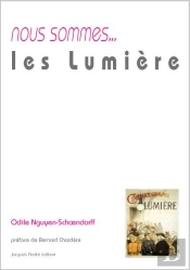 Je Suis... : Nous Sommes... Les Lumière