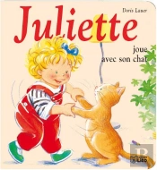 Juliette Joue Avec Son Chat