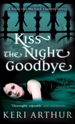Bertrand.pt - Kiss The Night Goodbye