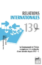 La Communauté Et L'Union Européenne À La Recherche D'Une Identité Depuis1957 T.1