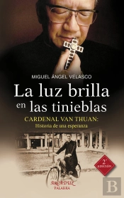 La Luz Brilla En Las Tinieblas