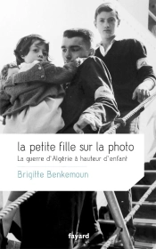 La Petite Fille Sur La Photo