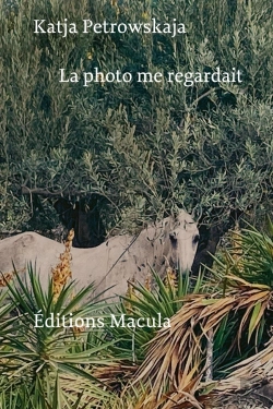 Bertrand.pt - La Photo Me Regardait