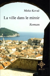 La Ville Dans Le Miroir