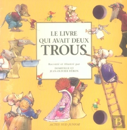 Bertrand.pt - Le Livre Qui Avait Deux Trous