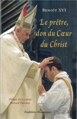 Bertrand.pt - Le Prêtre, Don Du Coeur Du Christ