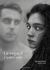 Le Regard À Quatres Yeux