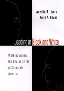 Bertrand.pt - Leading In Black And White